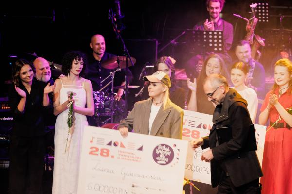 Gala finałowa 28. edycji Festiwalu Pamiętajmy o Osieckiej- kliknij aby powiększyć