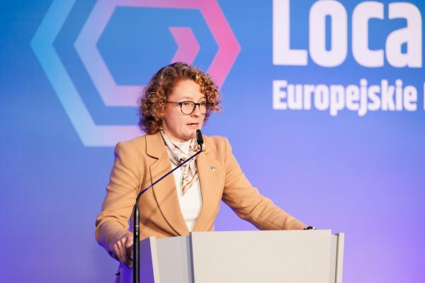 Local Trends - Europejskie Forum Samorządowe- kliknij aby powiększyć