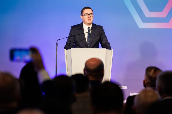 Local Trends - Europejskie Forum Samorządowe- kliknij aby powiększyć