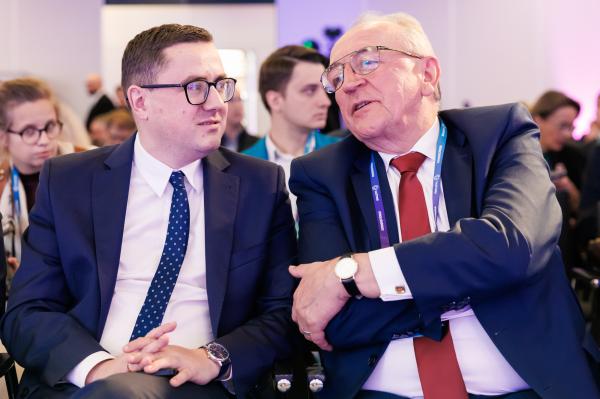 Local Trends - Europejskie Forum Samorządowe- kliknij aby powiększyć