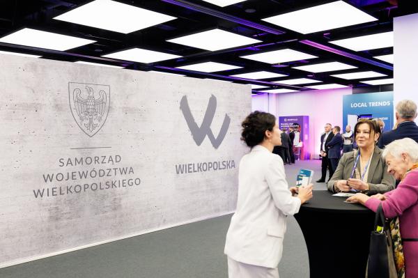 Local Trends - Europejskie Forum Samorządowe- kliknij aby powiększyć
