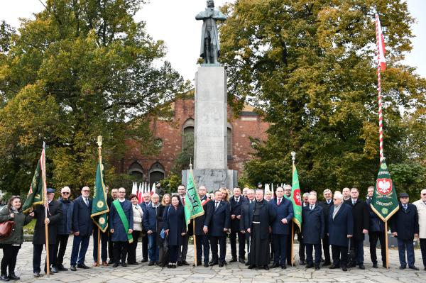 Wielkopolskie obchody 85. rocznicy powstania Batalionów Chłopskich- kliknij aby powiększyć