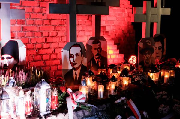 Finał tegorocznej akcji Zapal Znicz Pamięci odbył się w niedzielę 19 października w Książu Wielkopolskim- kliknij aby powiększyć