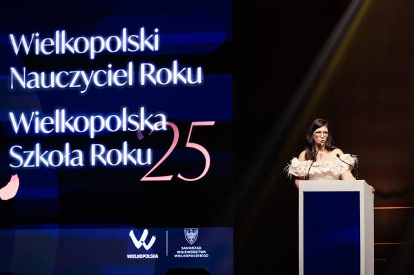 Gala Samorządu Województwa Wielkopolskiego z okazji Dnia Edukacji Narodowej- kliknij aby powiększyć