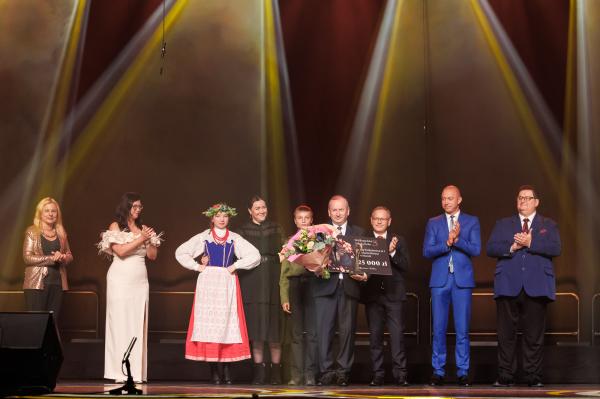 Gala Samorządu Województwa Wielkopolskiego z okazji Dnia Edukacji Narodowej- kliknij aby powiększyć