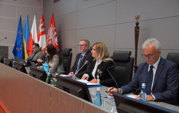 XVII sesja sejmiku- kliknij aby powiększyć