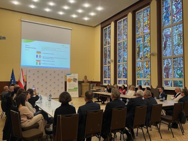 Certyfikaty Międzynarodowy Mistrz wręczone! Zakończenie projektu Rzemieślnicy bez granic- kliknij aby powiększyć