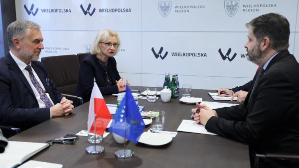 Ambasador Kosowa odwiedził stolicę Wielkopolski- kliknij aby powiększyć
