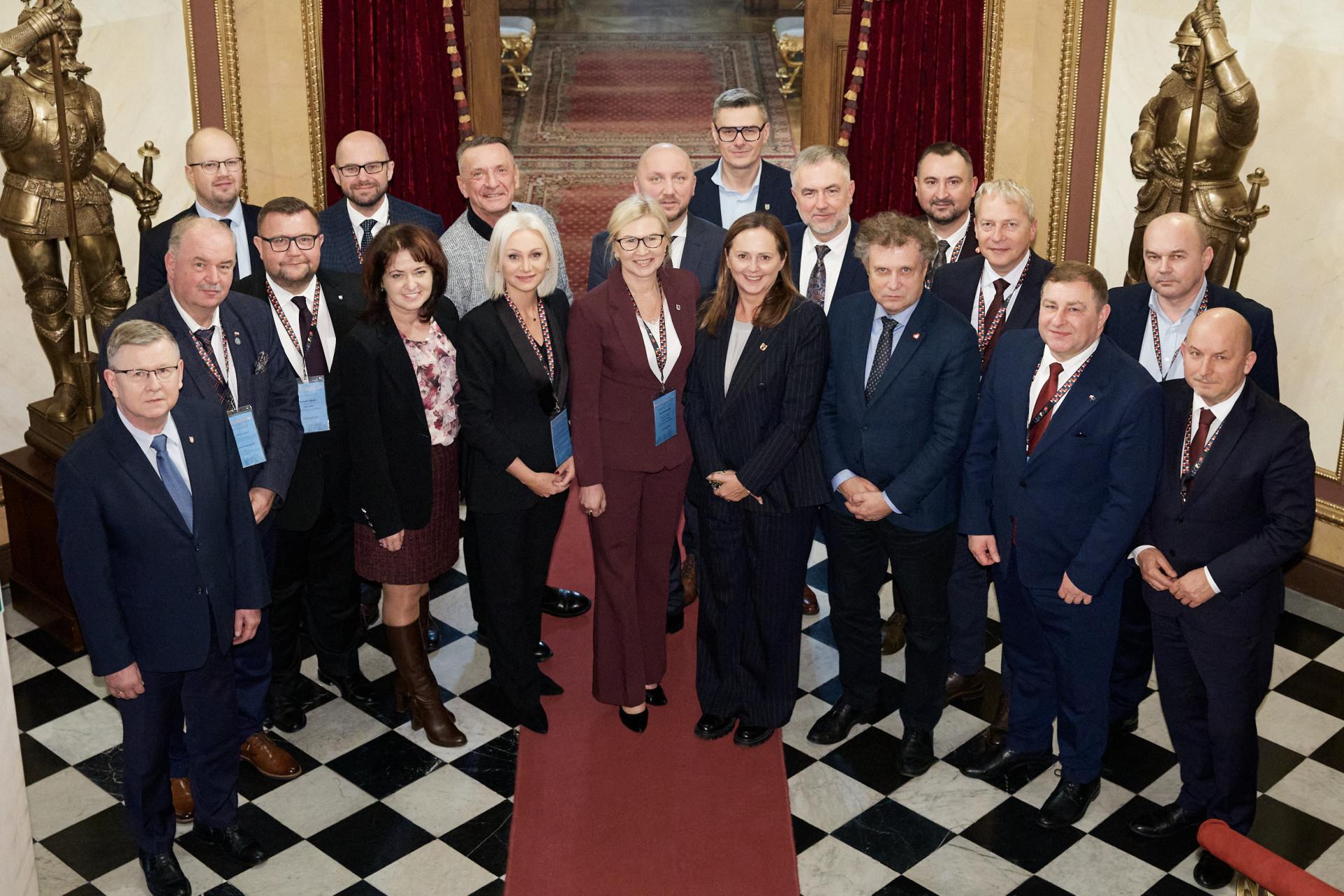 Marszałkowie dyskutowali o przyszłości i bezpieczeństwie regionów  - zobacz więcej