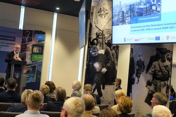 Skorzystaj z pożyczek unijnych na odnawialne źródła energii- kliknij aby powiększyć