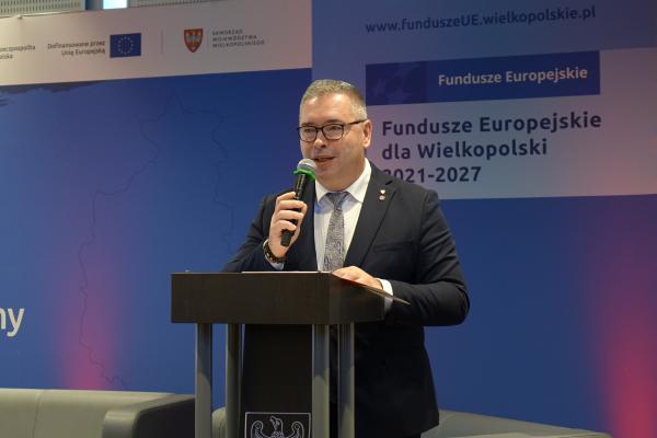 Skorzystaj z pożyczek unijnych na odnawialne źródła energii- kliknij aby powiększyć