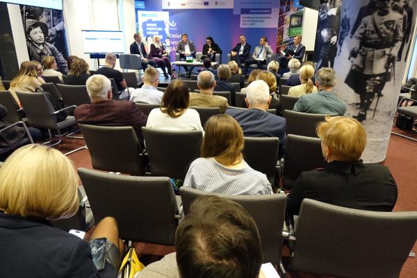 Skorzystaj z pożyczek unijnych na odnawialne źródła energii- kliknij aby powiększyć