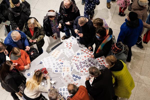 Kilka tysięcy powstańczych flag do rozdania w 107. rocznicę wybuchu Powstania Wielkopolskiego- kliknij aby powiększyć