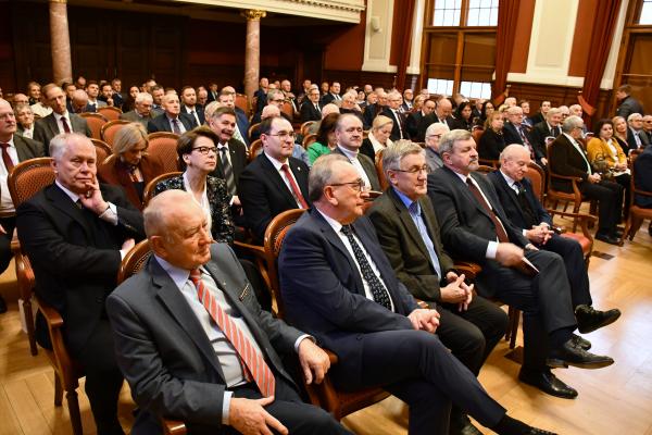 Premier Mikołajczyk spoczywa w Poznaniu od 25 lat- kliknij aby powiększyć