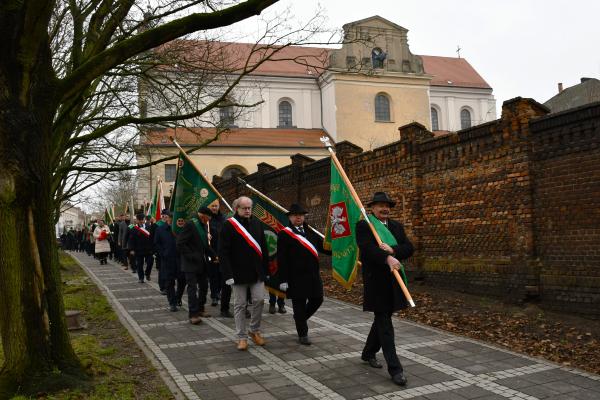 Premier Mikołajczyk spoczywa w Poznaniu od 25 lat- kliknij aby powiększyć