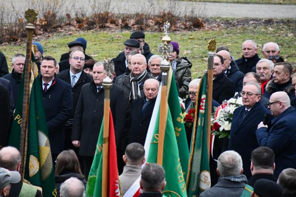 Premier Mikołajczyk spoczywa w Poznaniu od 25 lat- kliknij aby powiększyć