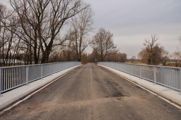 Most w Boboluszkach został odbudowany przy wsparciu Samorządu Województwa Wielkopolskiego- kliknij aby powiększyć