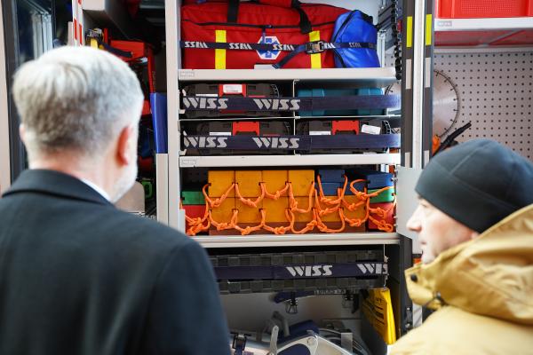 Komenda Wojewódzka Państwowej Straży Pożarnej w Poznaniu zyskała nowy wóz strażacki.

Fot. Martin Halasz- kliknij aby powiększyć