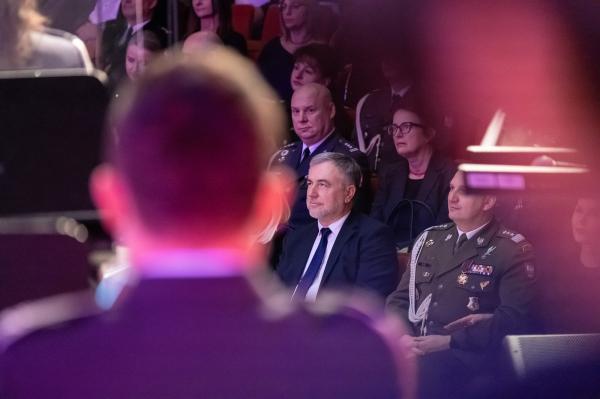 W poniedziałek 5 stycznia w Auli Nova Akademii Muzycznej w Poznaniu odbył się Koncert Noworoczny Orkiestry Reprezentacyjnej Sił Powietrznych- kliknij aby powiększyć