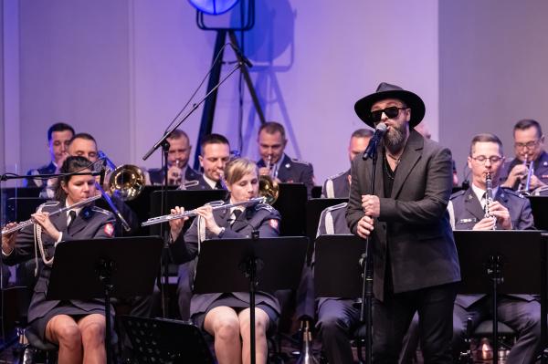 W poniedziałek 5 stycznia w Auli Nova Akademii Muzycznej w Poznaniu odbył się Koncert Noworoczny Orkiestry Reprezentacyjnej Sił Powietrznych- kliknij aby powiększyć