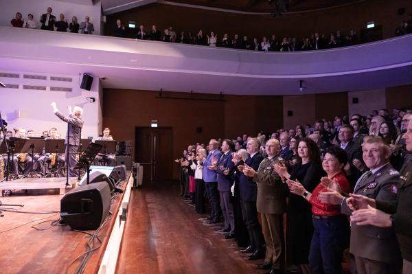 W poniedziałek 5 stycznia w Auli Nova Akademii Muzycznej w Poznaniu odbył się Koncert Noworoczny Orkiestry Reprezentacyjnej Sił Powietrznych- kliknij aby powiększyć