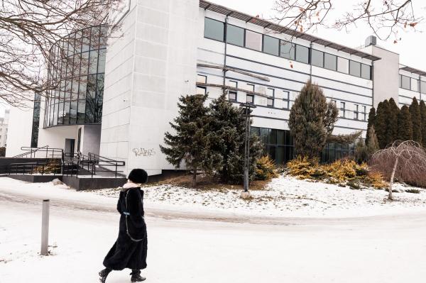 Marszałek Woźniak: w pobliżu WCO powstanie wielopoziomowy parking dla pacjentów - kliknij aby powiększyć