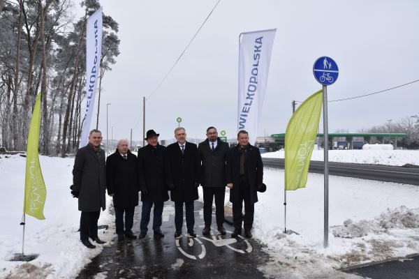 Nowy przebieg drogi wojewódzkiej nr 305 w Nowym Tomyślu został oficjalnie otwarty- kliknij aby powiększyć
