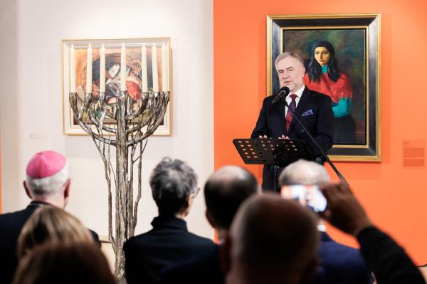 Marszałek Marek Woźniak odebrał nagrodę Menora dialogu- kliknij aby powiększyć