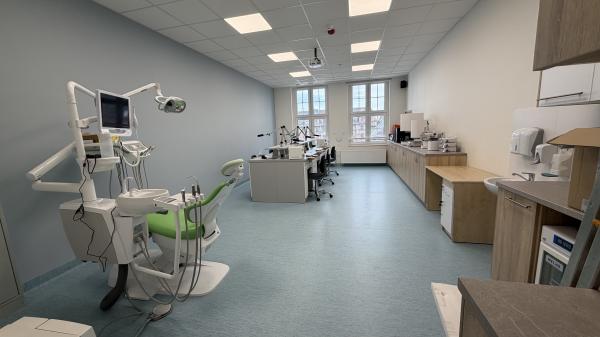 WSCKZiU Rawicz - pracownia technika dentystycznego- kliknij aby powiększyć