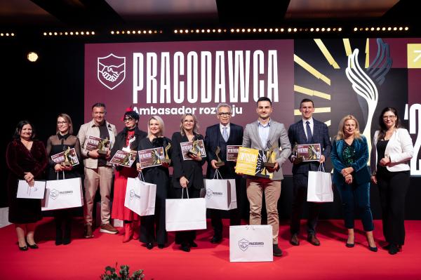 Podsumowanie konkursu Pracodawca - Ambasador Rozwoju-fotorelacja z wydarzenia - kliknij aby powiększyć