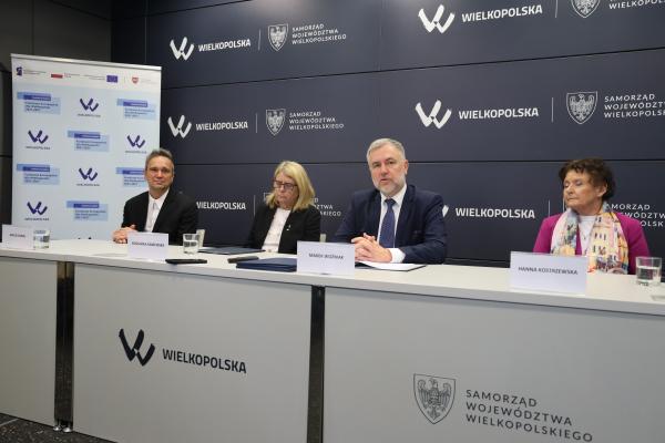 100 milionów unijnego dofinansowania od Marszałka na rewitalizację obiektów poznańskich uczelni- kliknij aby powiększyć