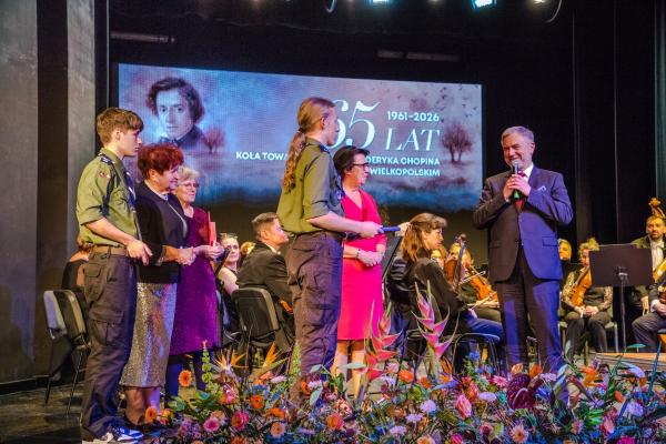 Uroczysta gala z okazji 65-lecia powstania Koła Towarzystwa im. Fryderyka Chopina w Ostrowie Wielkopolskim- kliknij aby powiększyć