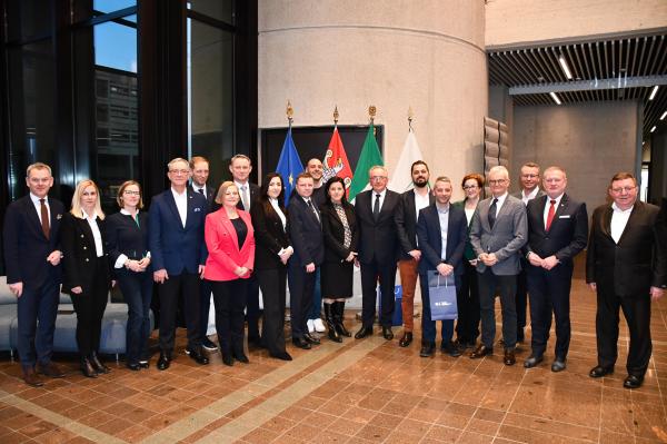 O transporcie, mobilności i infrastrukturze w zaprzyjaźnionej Emilii-Romanii- kliknij aby powiększyć