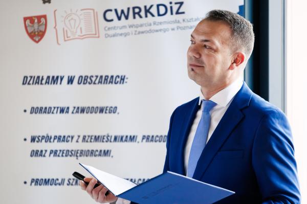 Oficjalne otwarcie nowej siedziby Centrum Wsparcia Rzemiosła, Kształcenia Dualnego i Zawodowego w Poznaniu przy ul. Cichej 7- kliknij aby powiększyć