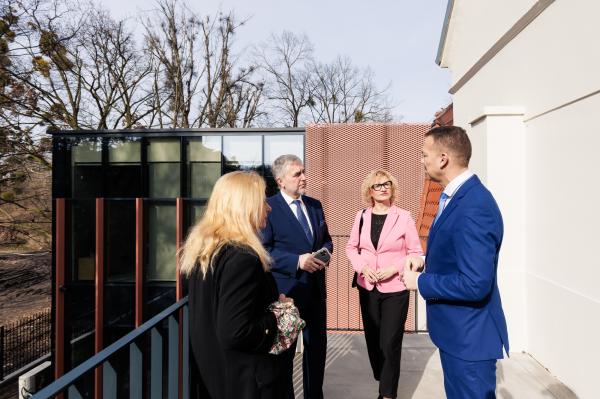 Oficjalne otwarcie nowej siedziby Centrum Wsparcia Rzemiosła, Kształcenia Dualnego i Zawodowego w Poznaniu przy ul. Cichej 7- kliknij aby powiększyć