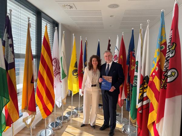  Marszałek Wielkopolski Marek Woźniak i Przewodnicząca Komitetu Regionów Katta Tüttő- kliknij aby powiększyć