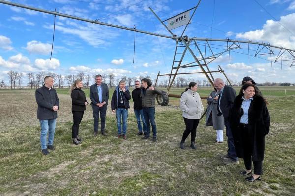 Wielkopolskę na zaproszenie na zaproszenie Krzysztofa Grabowskiego, Wicemarszałka Województwa Wielkopolskiego, odwiedziła delegacja brandenburskich rolników- kliknij aby powiększyć