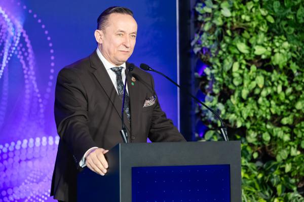 EnergyON Summit & H₂POLAND – Środkowoeuropejskie Forum Technologii Wodorowych zainagurowane- kliknij aby powiększyć