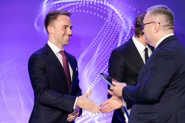 Wręczenie nagród Marszałka Województwa Wielkopolskiego w konkursach Wielkopolska dla Planety 2030 - kliknij aby powiększyć