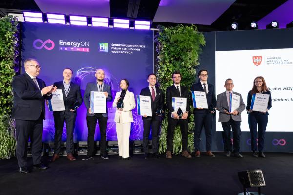 Wręczenie nagród Marszałka Województwa Wielkopolskiego w konkursach Wielkopolska dla Planety 2030 - kliknij aby powiększyć