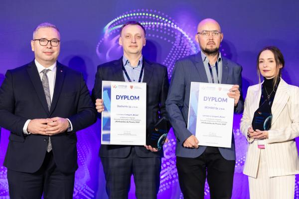 Wręczenie nagród Marszałka Województwa Wielkopolskiego w konkursach Wielkopolska dla Planety 2030 - kliknij aby powiększyć