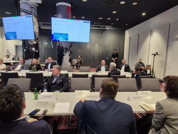 posiedzenie plenarne Wojewódzkiej Rady Dialogu Społecznego - kliknij aby powiększyć