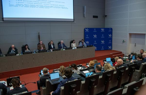 XXIII sesja Sejmiku Województwa Wielkopolskiego - widok na Salę Sesyjną- kliknij aby powiększyć