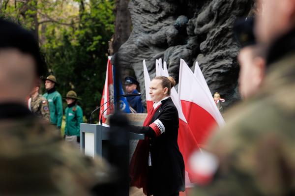 odczas uroczystości głos zabrała również Hanna Kuna, Prezes Stowarzyszenia Katyń w Poznaniu- kliknij aby powiększyć