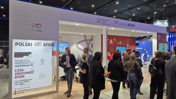 Stoisko Polskiego Atomu- kliknij aby powiększyć