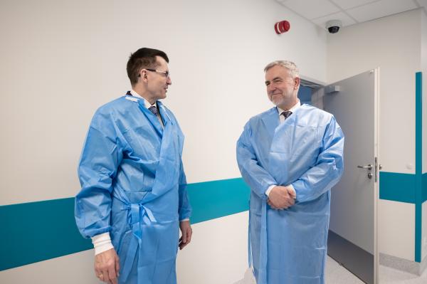 Marszałek Marek Woźniak i Julian Malicki, Dyrektor WCO.- kliknij aby powiększyć