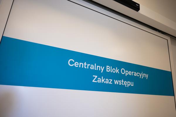 Trzy nowe sale operacyjne zostały oddane w Wielkopolskim Centrum Onkologii w Poznaniu.- kliknij aby powiększyć