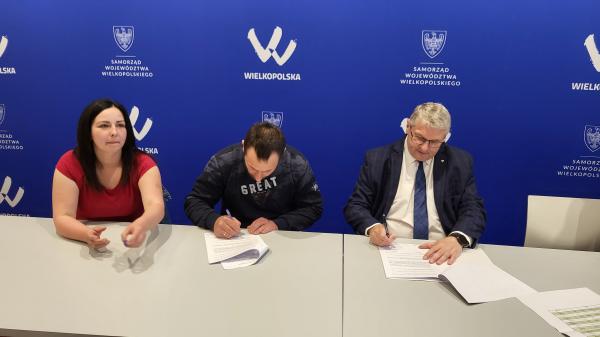 Umowy o wartości 1,2 mln zł na 18 zbiorników małej retencji - kliknij aby powiększyć