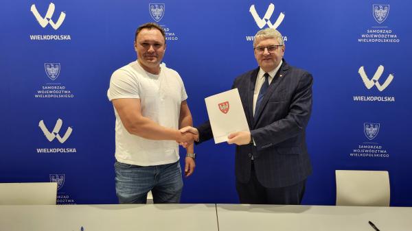Umowy o wartości 1,2 mln zł na 18 zbiorników małej retencji - kliknij aby powiększyć