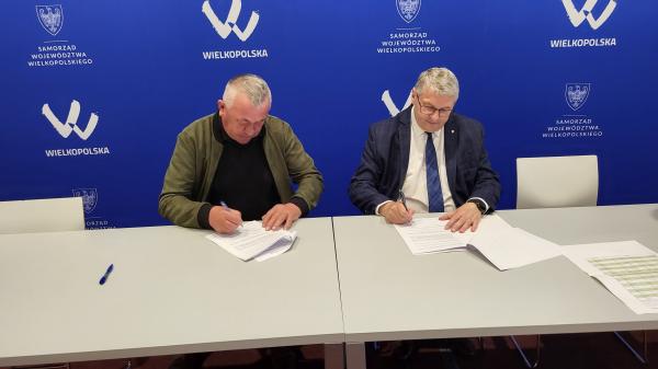 Umowy o wartości 1,2 mln zł na 18 zbiorników małej retencji - kliknij aby powiększyć
